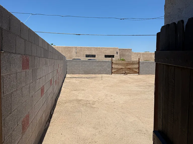 1050 W Rosewood Dr — Photo 30