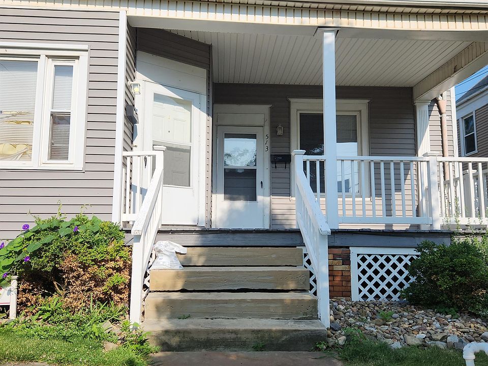 1st image of 513 High Ave NW