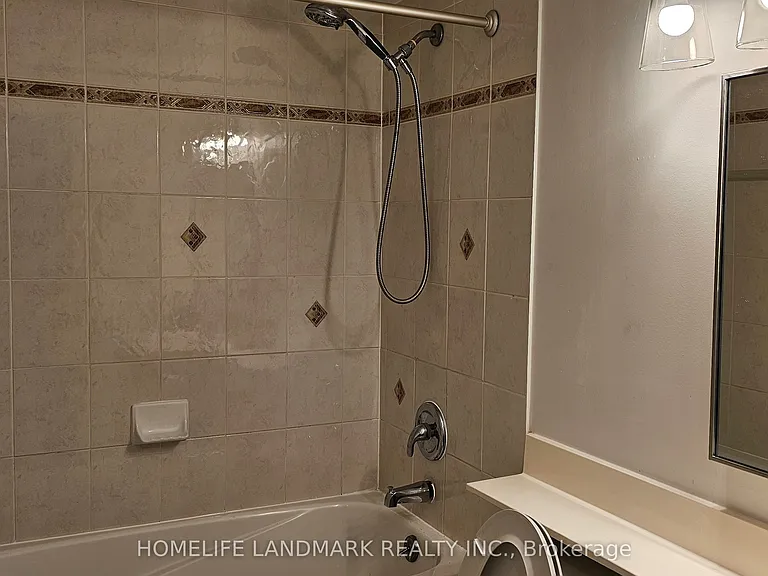 887 Bay St #1402 — Photo 17