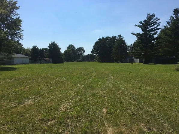 502 N Morton St, Saint Johns, MI 48879