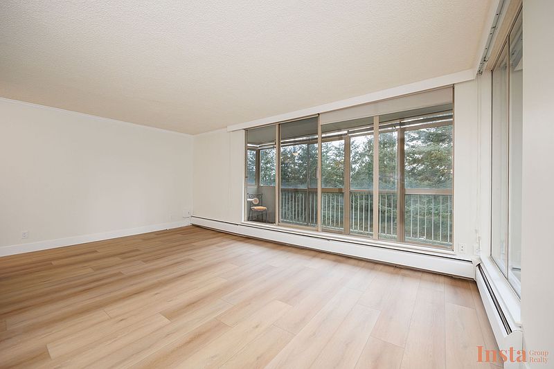 North Vancouver Apartment for rent - 2 Bedrooms — photo 11