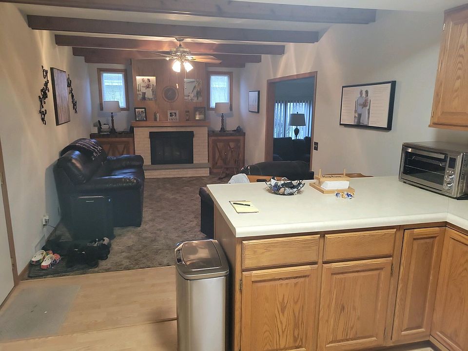 1st image of 1713 Clover Ln