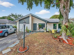 1236 SW 75th Ave, North Lauderdale, FL 33068