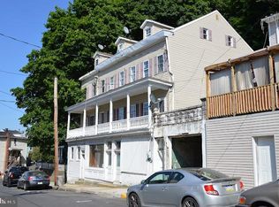 211-213 215 Laurel St, Minersville, PA 17954