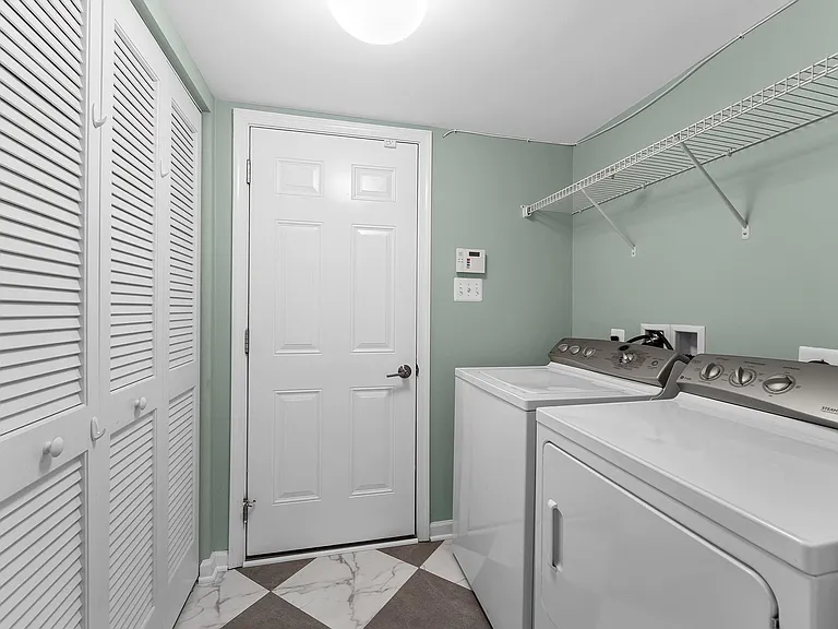 7015 Trek Way — Photo 10