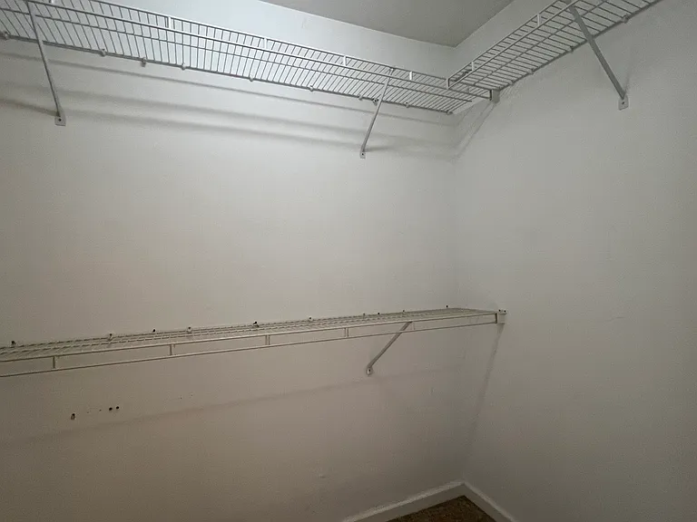 105 Nottinghill Walk — Photo 31