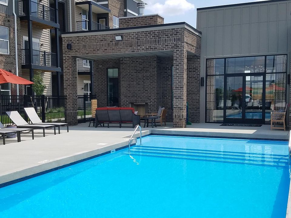 1st image of 5212 Liam Dr #304