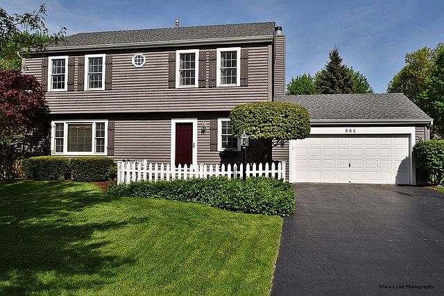 1st image of 562 Blackhawk Dr