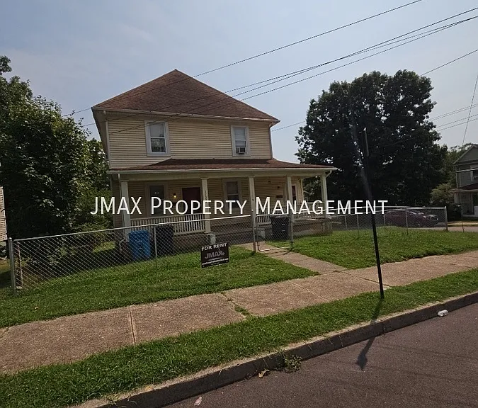 1732 Hanover Ave NW #A — Photo 1