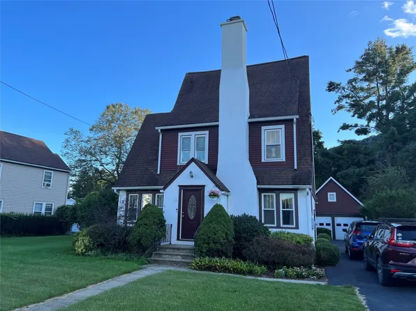 35 Terrace Dr, Binghamton, NY 13905