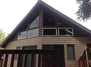 130 Sheridan Rd, Bremerton, WA 98310