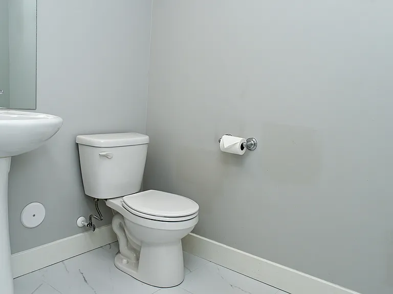 2032 N 350 E #1 — Photo 14