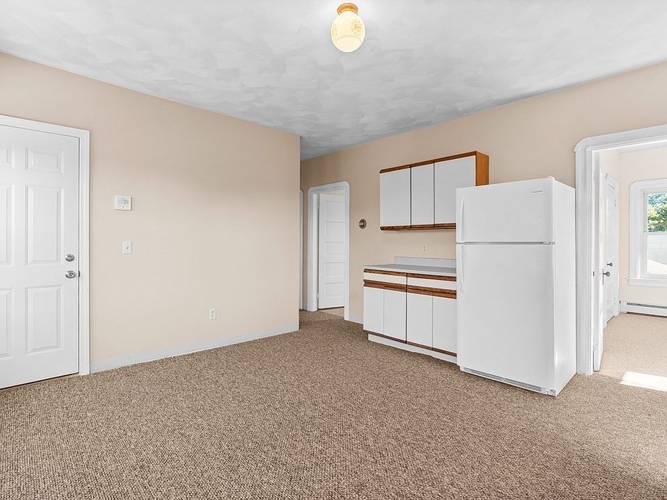 117 Dexter St Cumberland, RI, 02864 Apartments for Rent Zillow