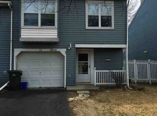 14 Fox Hollow Sq, Cohoes, NY