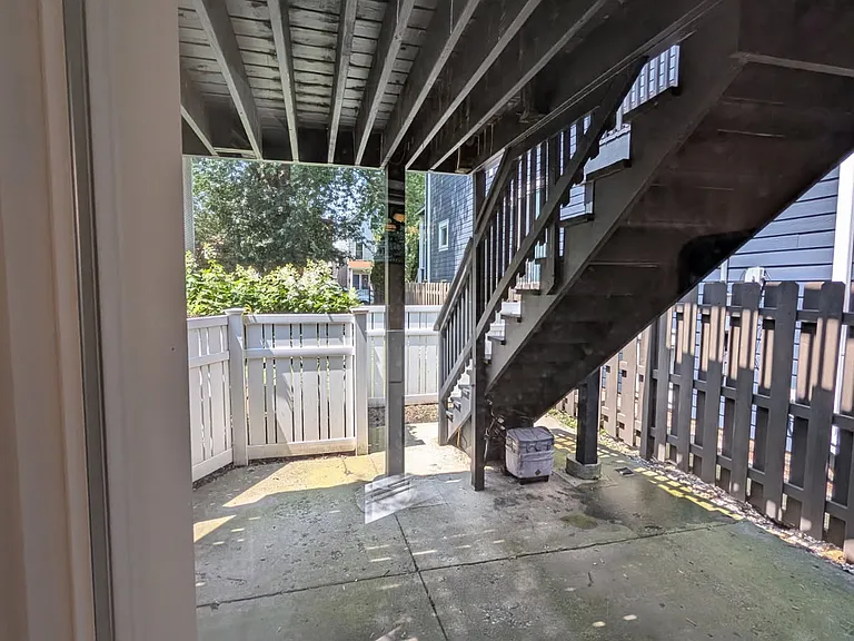 3257 N Oakley Ave #1 — Photo 4