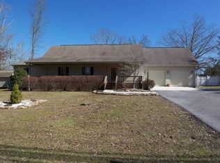 2627 Dunbar Rd, Crossville, TN 38572