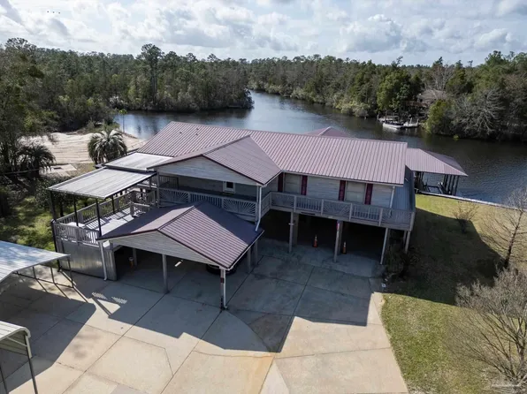 7608 River Rd, Milton, FL 32583
