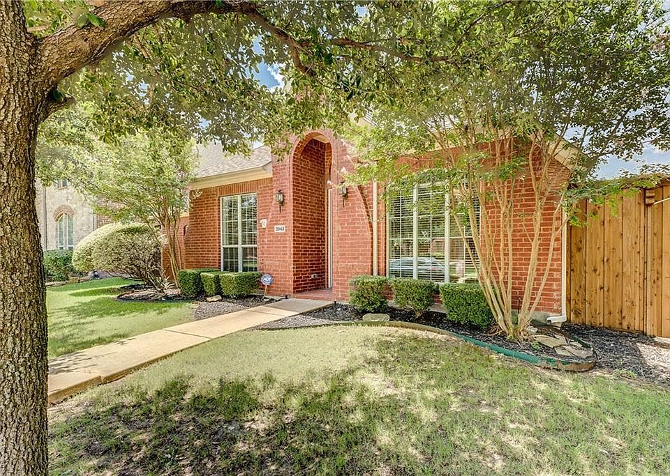 1st image of 3943 Guadalupe Ln