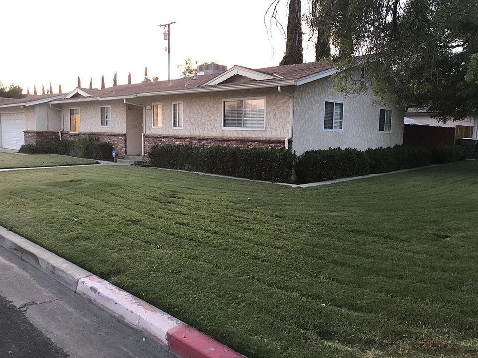 SE corner view