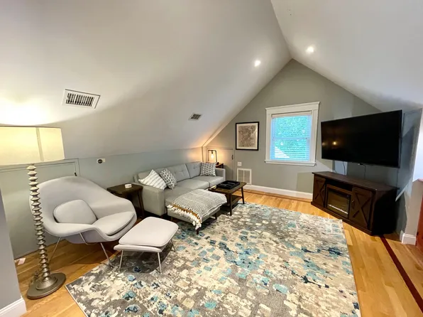 247 Savin Hill Ave #3, Dorchester, MA 02125