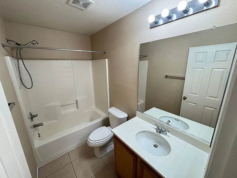 5052 Diamond Ranch Ave — Photo 21