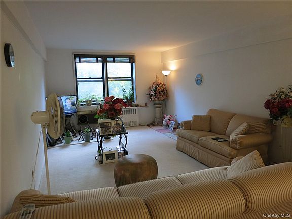 5th image of 60 Barker Street #614