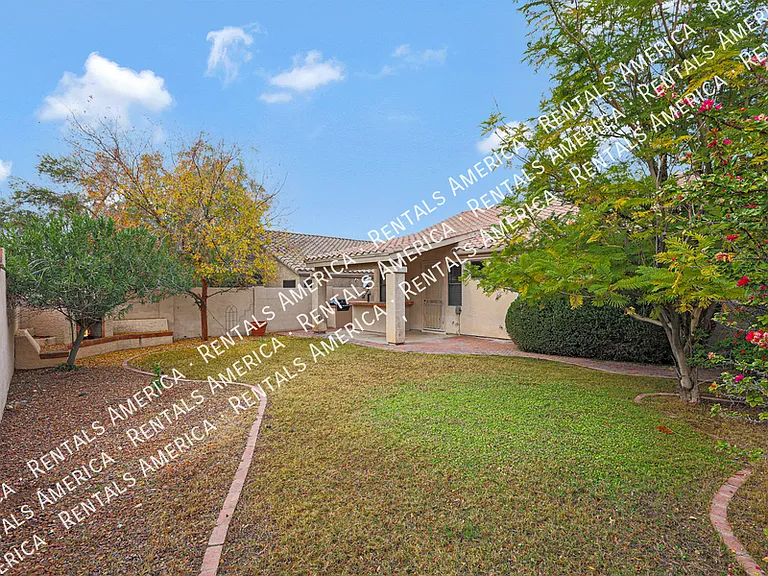 263 E Ashurst Dr — Photo 32