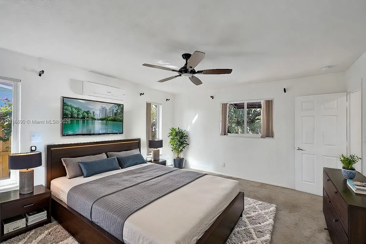 4 bed, 1980 sqft, $5,300 — Photo 4