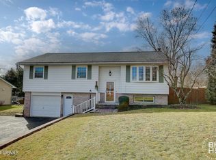 97 Grimesville Rd, Williamsport, PA 17701