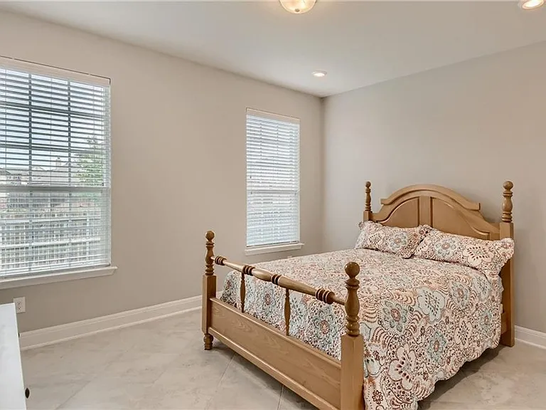 303 White River Dr — Photo 19