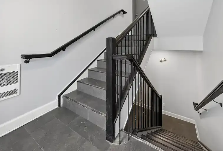 342 Shakespeare St #2 — Photo 6