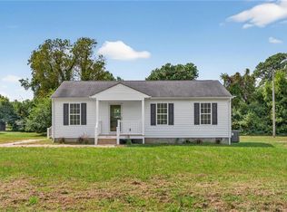 19441 York Rd, West Point, VA 23181