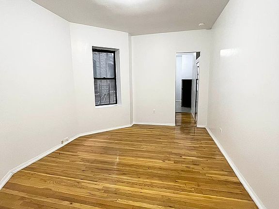 4th image of 223 W 105th St APT 1RW