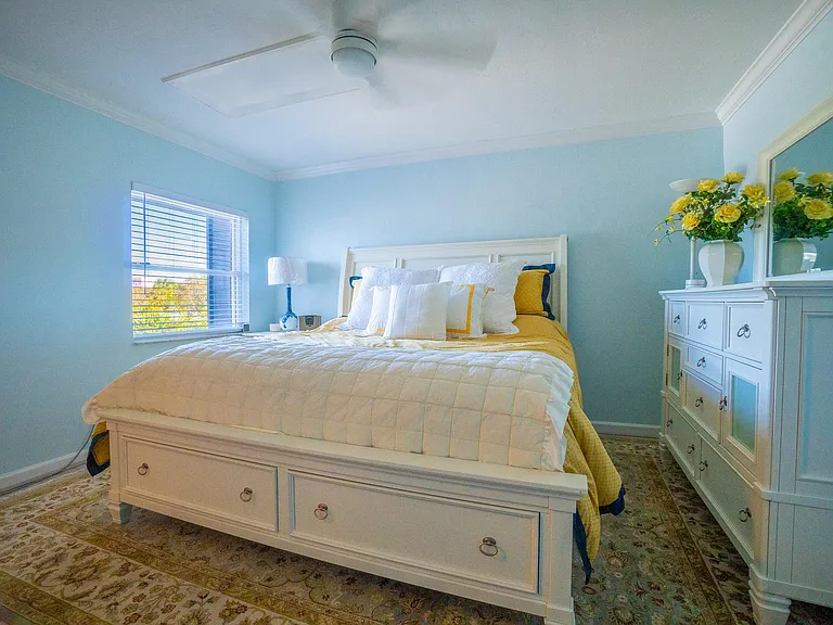 4901 Sandcastle Cir — Photo 18