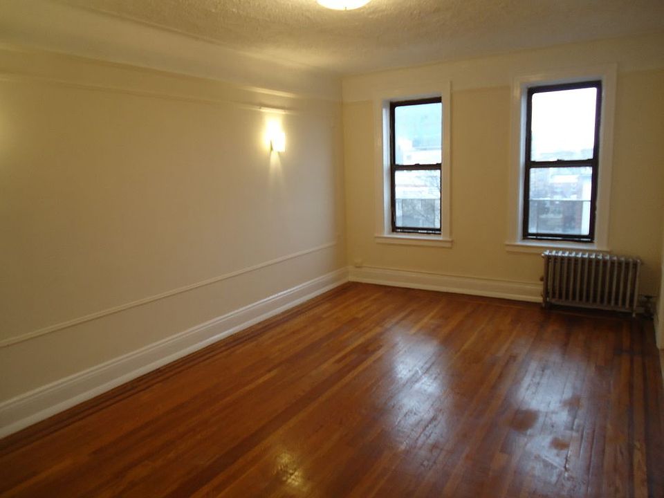 1st image of 32-16 Crescent St #3K