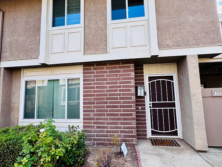 17521 Fairlie Rd — Photo 3