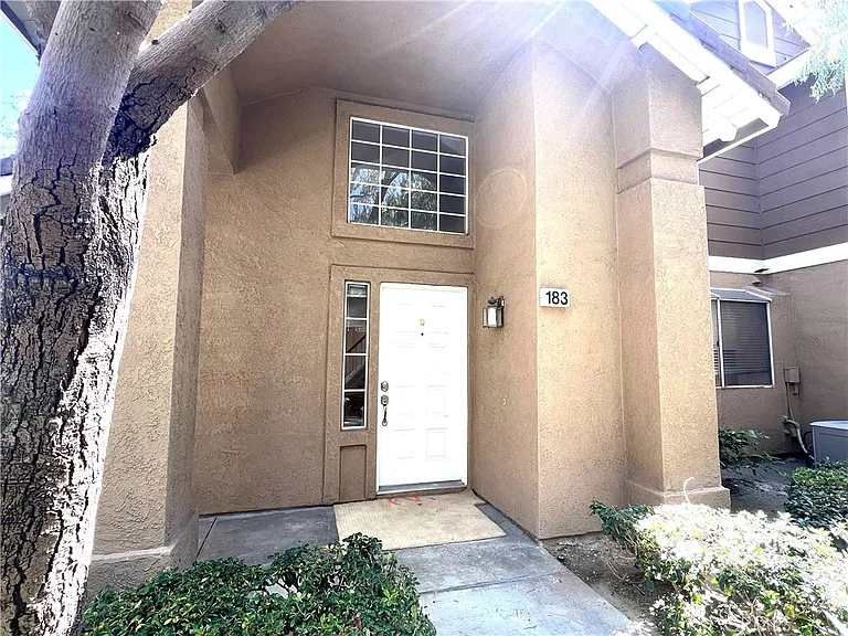 13220 Royalcrest Ct #183 — Photo 2