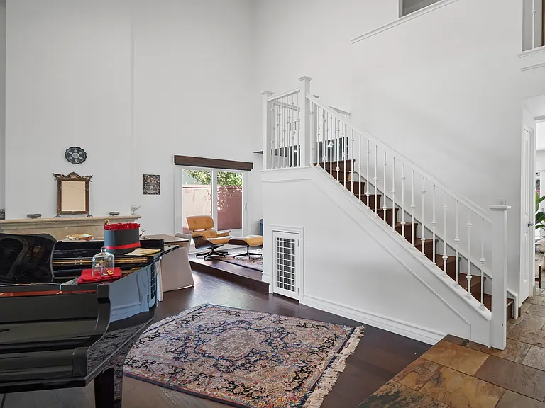2355 Stormcroft Ct — Photo 4
