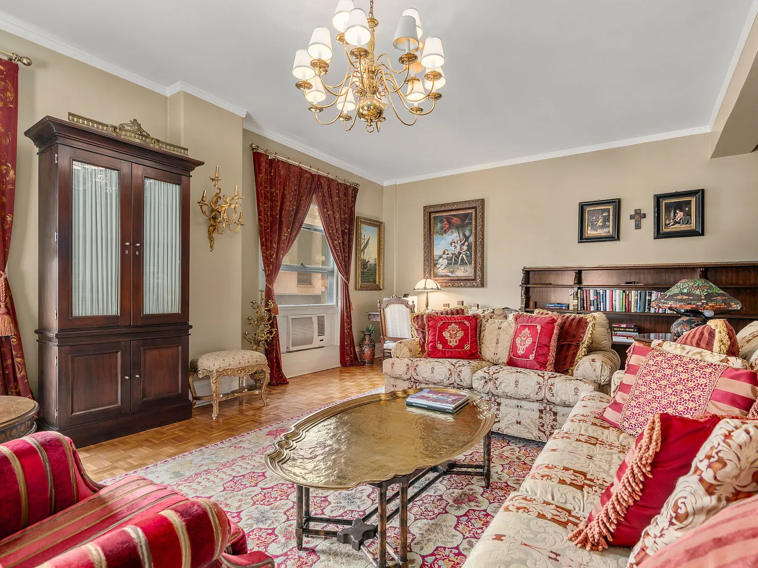 2 bed, 929 sqft, $5,000 — Photo 3