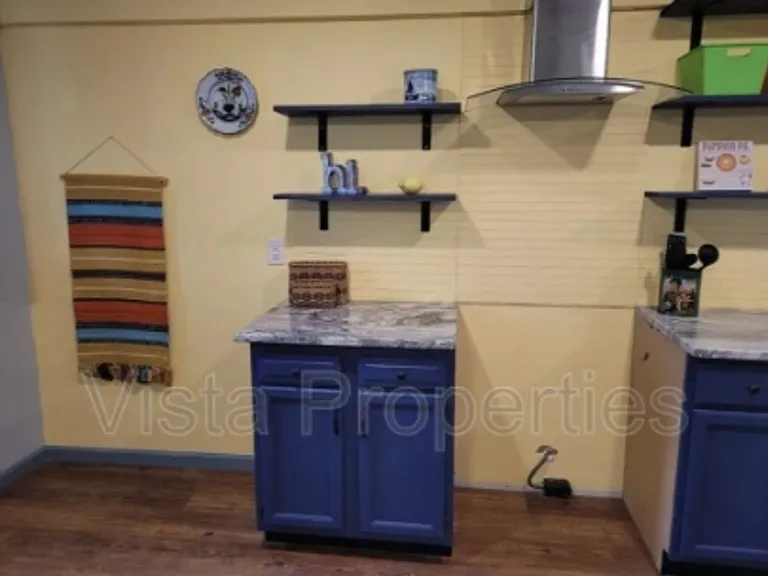6503 Elmwood St — Photo 17