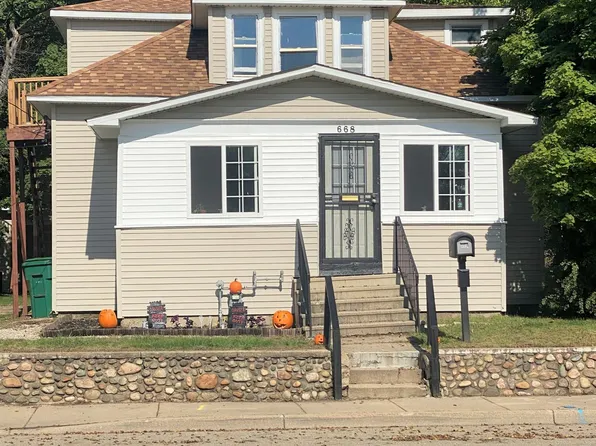 668 Michigan Ave W, Battle Creek, MI 49037
