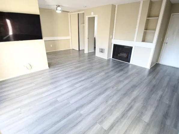 10332 Caminito Aralia APT 110, San Diego, CA 92131
