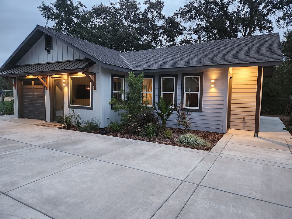 1st image of 7553 1/2 Cedar Dr