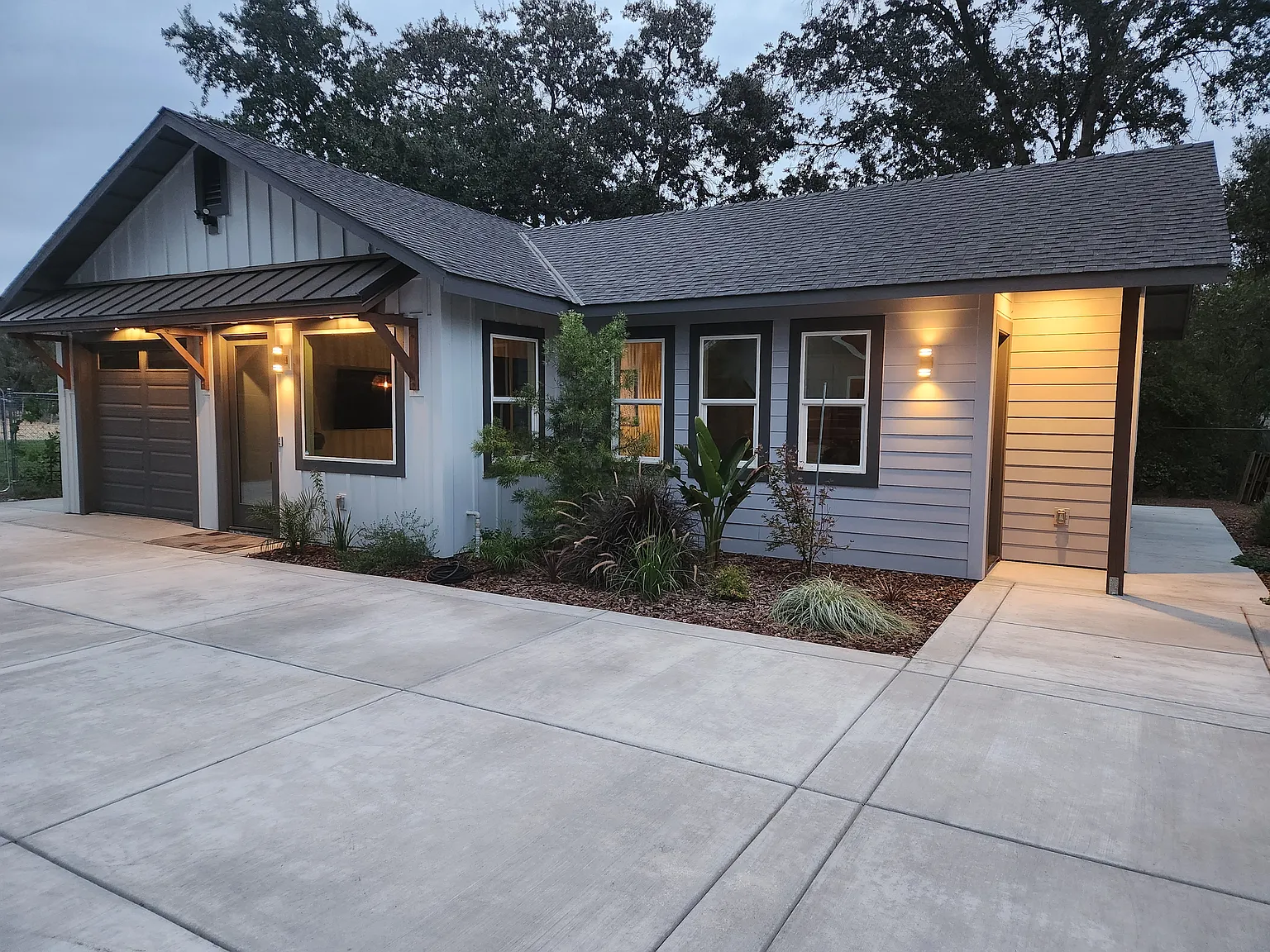 7553 1/2 Cedar Dr photo 1