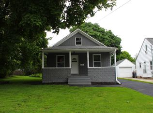 676 Morgan St, Elgin, IL 60123