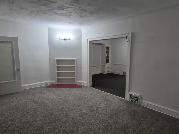 (undisclosed Address), Lakewood, OH 44107