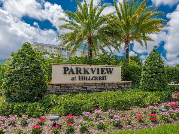 4974 Greenway Dr, Hollywood, FL 33021