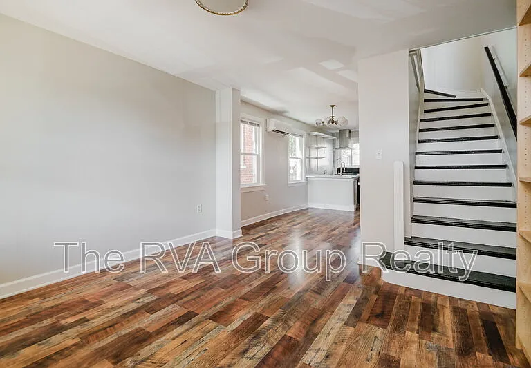 1230 Wallace St — Photo 6
