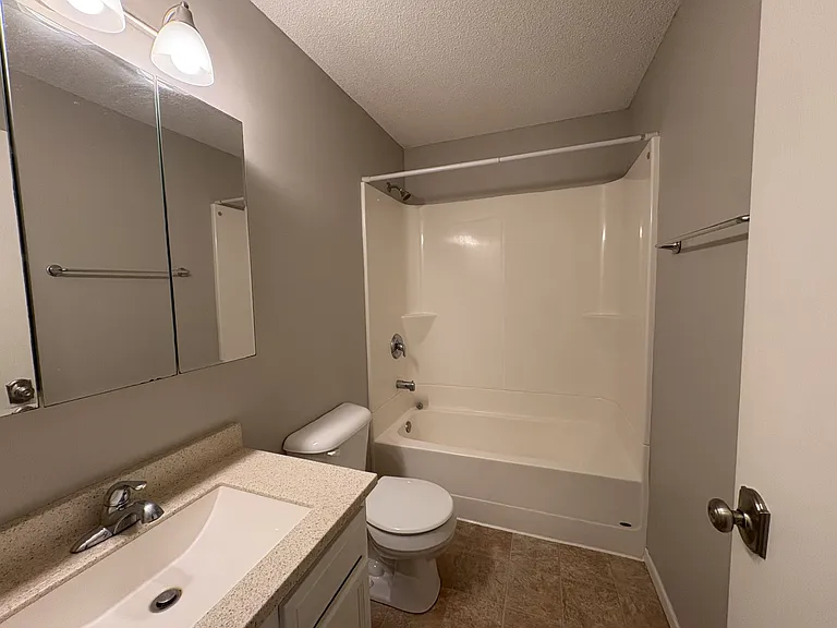 9141 Olson Memorial Hwy #106 — Photo 10