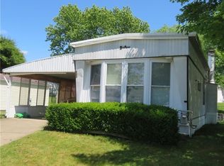 423 Blue Jay Ln, Apollo, PA 15613